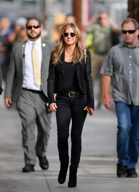 Diese Jeans von Jennifer Aniston macht super schlank!
